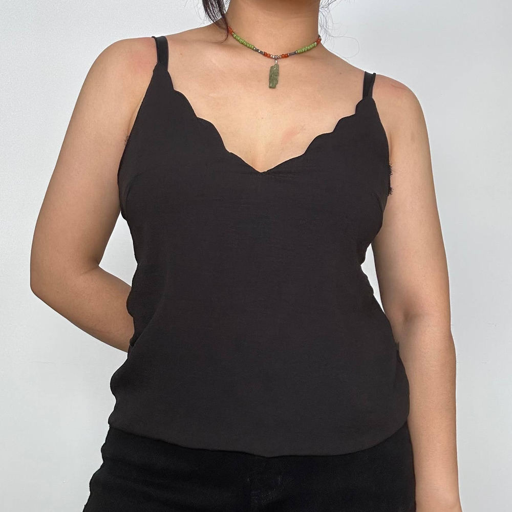 Top Shop Black Scalloped Neckline Spaghetti Tank Top Women's US6